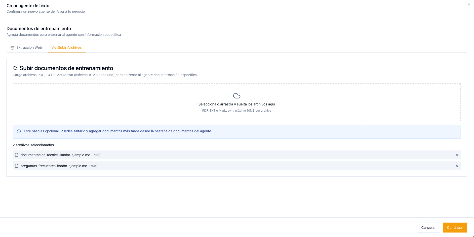 Los dos archivos de ejemplo, ya subidos como documentos de entrenamiento del agente